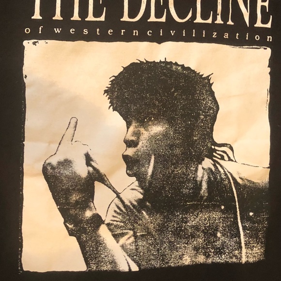 FW 2017 Supreme Tee - Picture 2 of 4